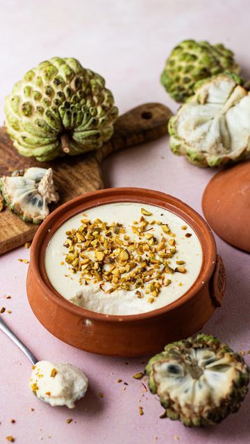 Exotic Fruit Creme Bowl