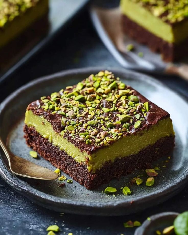 Pistachio Kunafa Browny (Dubai Viral)